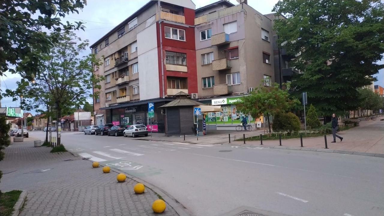 Apartman Rada Pirot Exteriér fotografie
